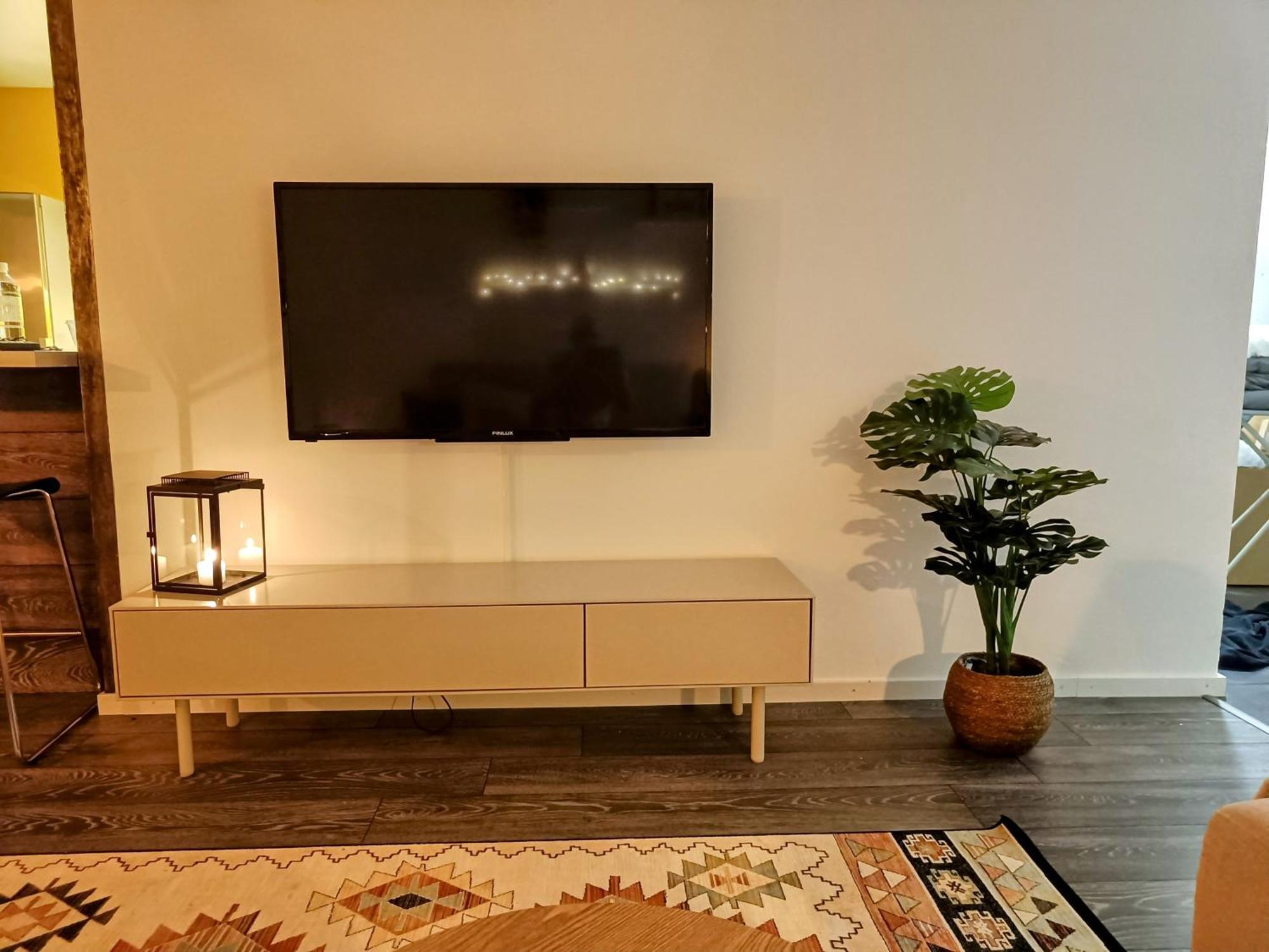 Big 88M2 Apartment In The Center Rovaniemi Bagian luar foto