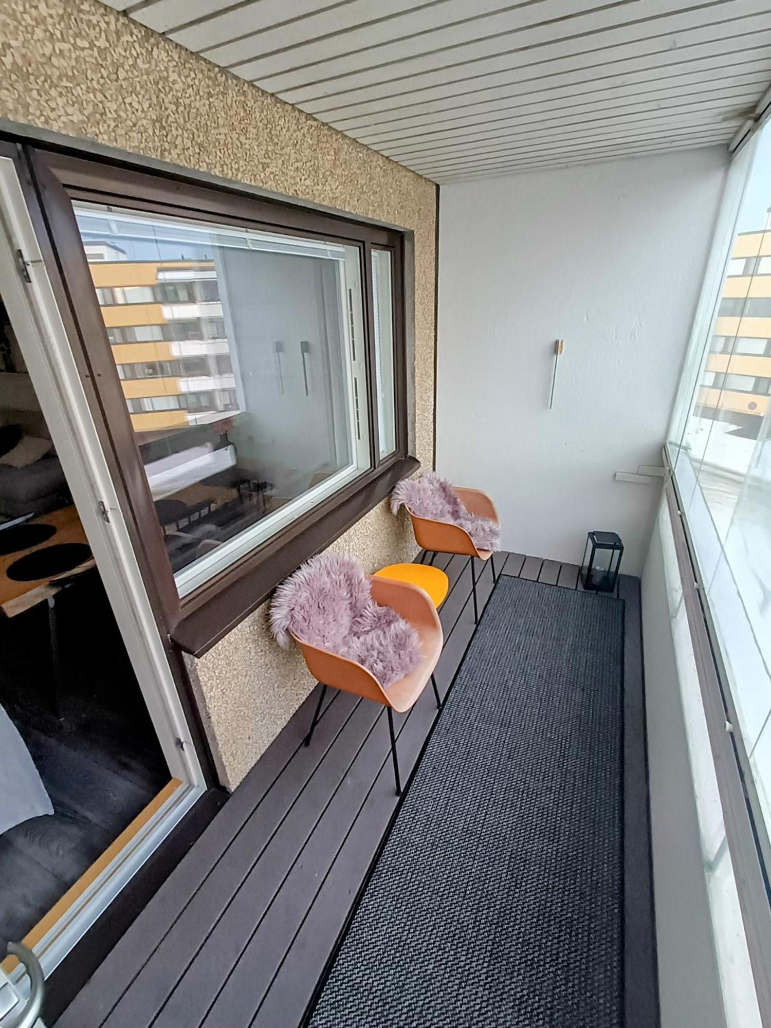 Big 88M2 Apartment In The Center Rovaniemi Bagian luar foto